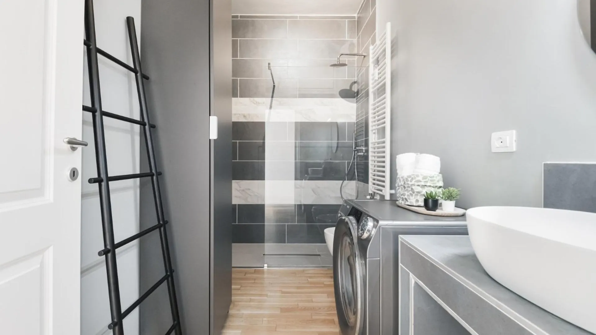 Easylife - Eleganza E Comfort Vicino A Centrale Fs Milão Apartamento